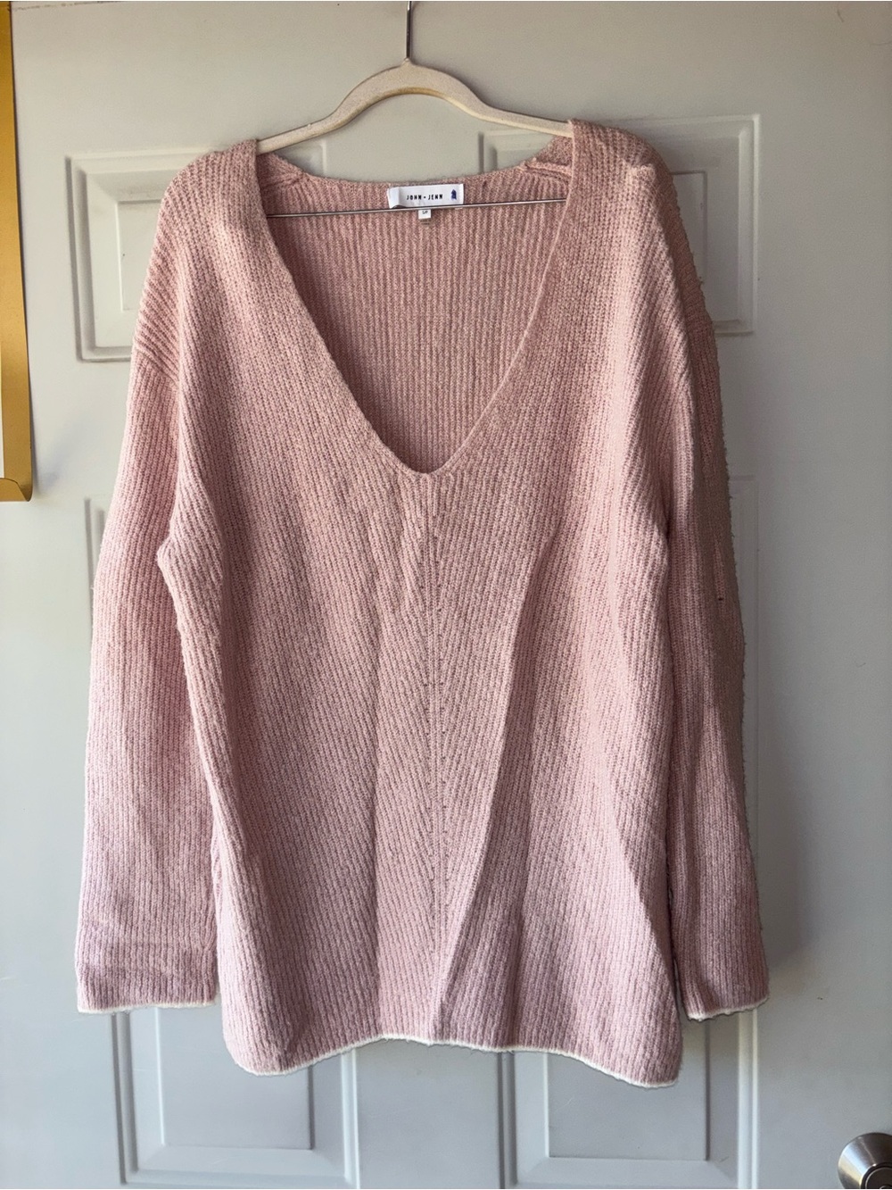 John + Jenn pink ribbed oversize v-neck sweater size S